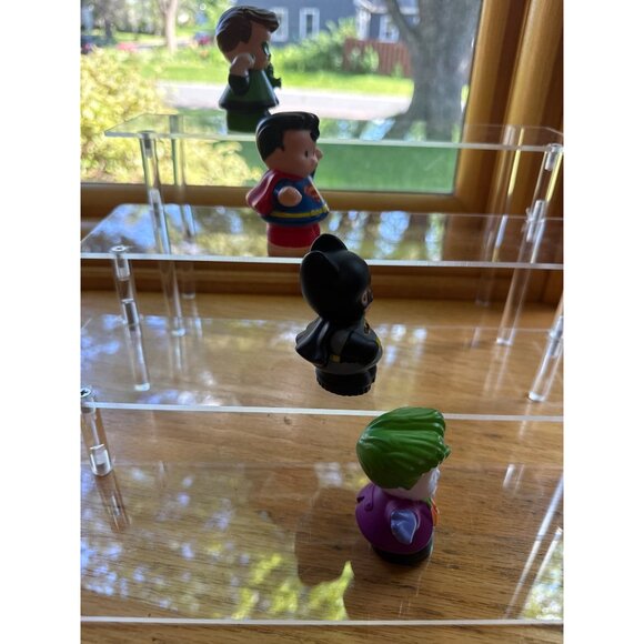 Fisher Price Little People DC Super Friends Collectible Figures - Picture 4 of 6